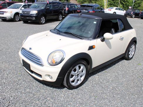 Used 2009 MINI Cooper Convertible FWD image 11