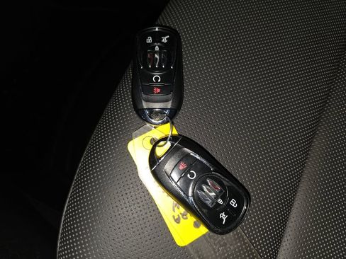 Used 2024 Buick Encore GX Avenir w/ Avenir Technology Package image 30