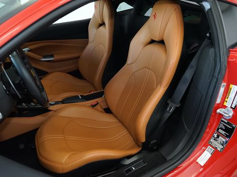 Used 2021 Ferrari F8 Tributo RWD image 10