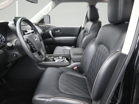 Certified 2024 Nissan Armada Platinum w/ Captain's Chairs Package RWD image 9