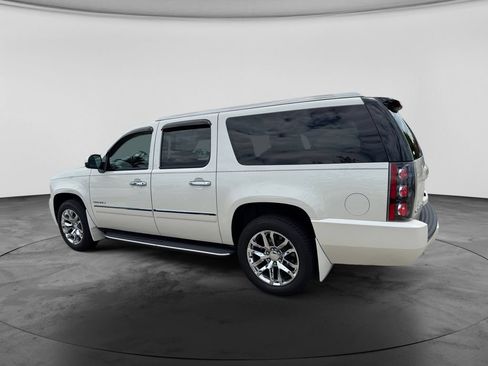 Used 2014 GMC Yukon XL Denali RWD image 7