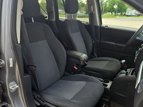 Used 2016 Jeep Compass Sport w/ Power Value Group FWD image 18
