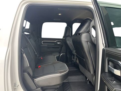 Used 2025 RAM 3500 Laramie AWD/4WD image 28
