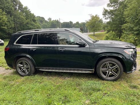 Used 2025 Mercedes-Benz GLS 450 4MATIC image 2