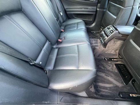 Used 2009 BMW 750i RWD image 53