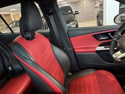 Used 2024 Mercedes-Benz GLC 43 AMG 4MATIC image 11