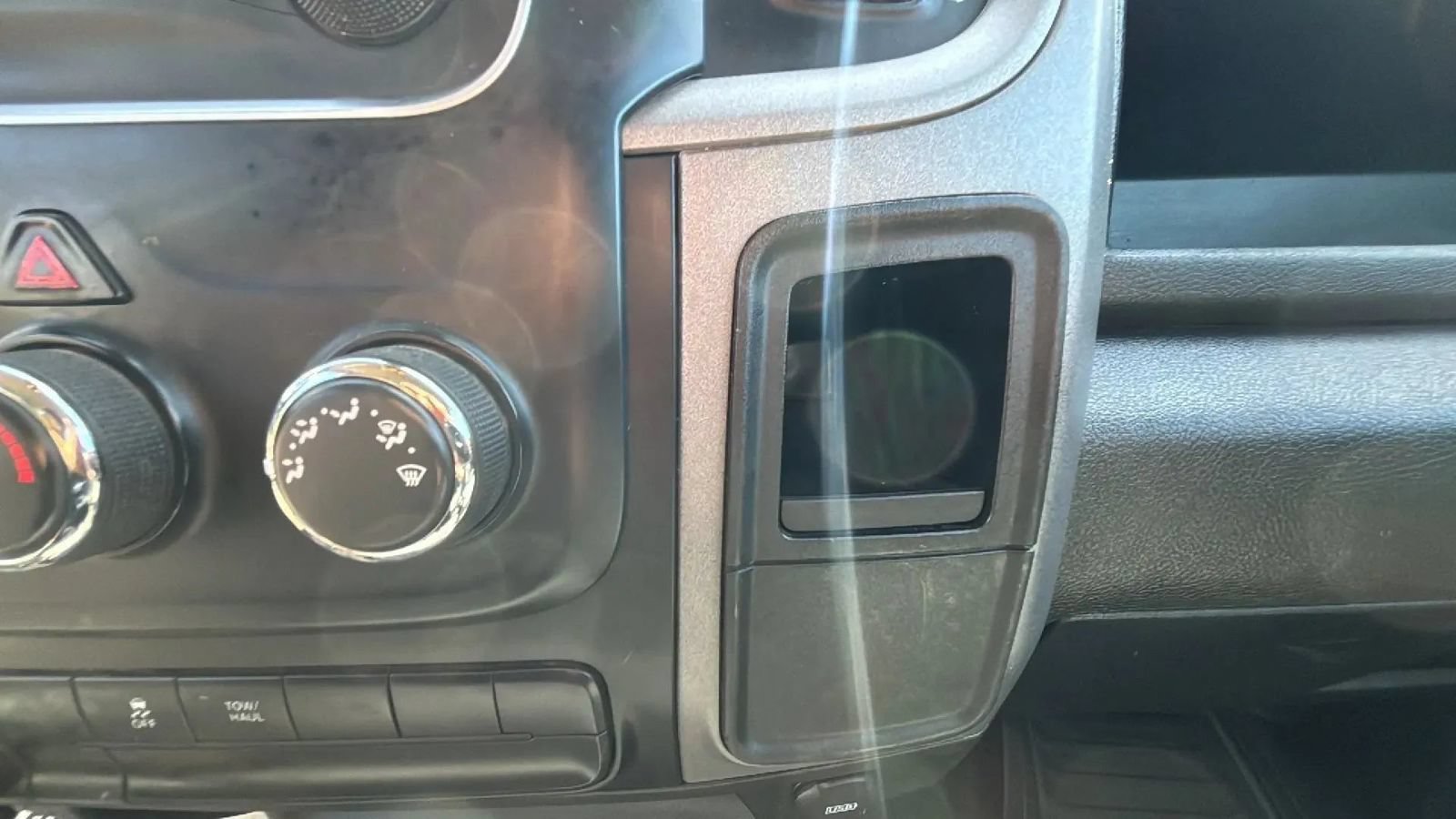 Used 2022 RAM 1500 Classic Tradesman AWD/4WD image 18
