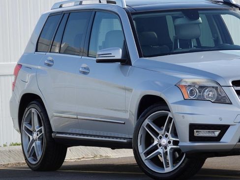 Used 2010 Mercedes-Benz GLK 350 4MATIC image 19