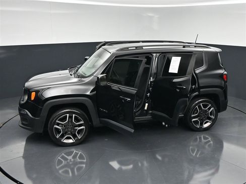 Used 2020 Jeep Renegade Latitude w/ Cold Weather Group AWD/4WD image 37
