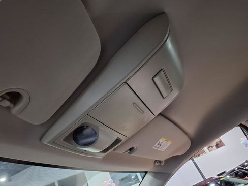 Used 2014 Dodge Grand Caravan SE FWD image 11