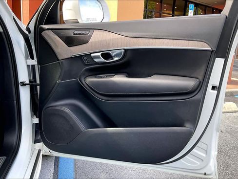 Used 2021 Volvo XC90 T6 Inscription image 22