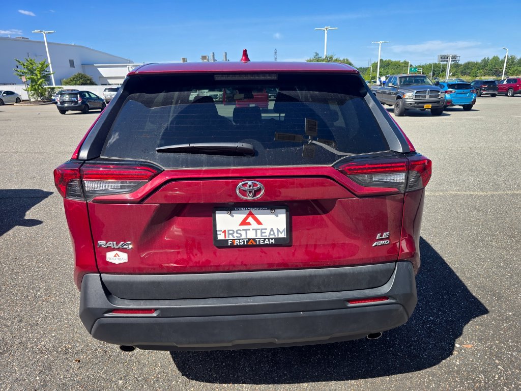 Used 2024 Toyota RAV4 LE AWD/4WD image 6