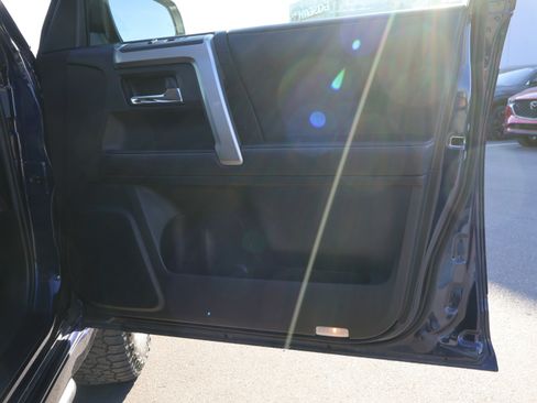 Used 2022 Toyota 4Runner TRD Sport image 9