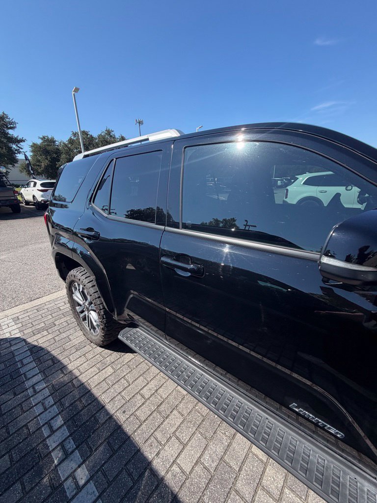 Used 2025 Toyota 4Runner Limited AWD/4WD image 4