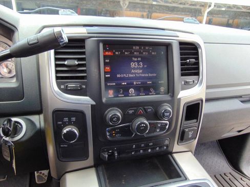 Used 2014 RAM 2500 SLT w/ HD Snow Plow Prep Group AWD/4WD image 30