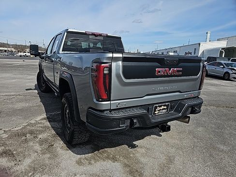 Used 2024 GMC Sierra 2500 AT4X w/ AT4X AEV Edition image 14