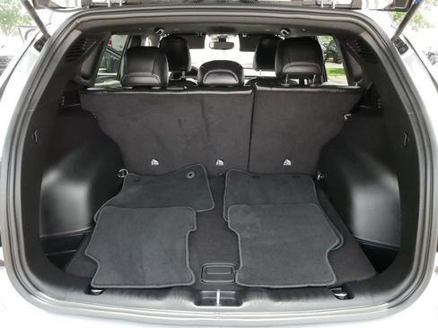 Used 2025 Jeep Compass Limited AWD/4WD image 18
