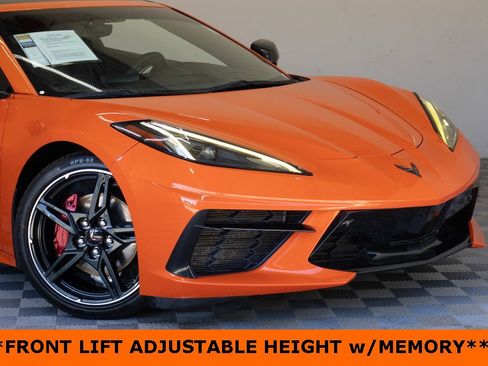 Used 2020 Chevrolet Corvette Stingray Preferred Cpe w/ 2LT Preferred Equipment Group image 3