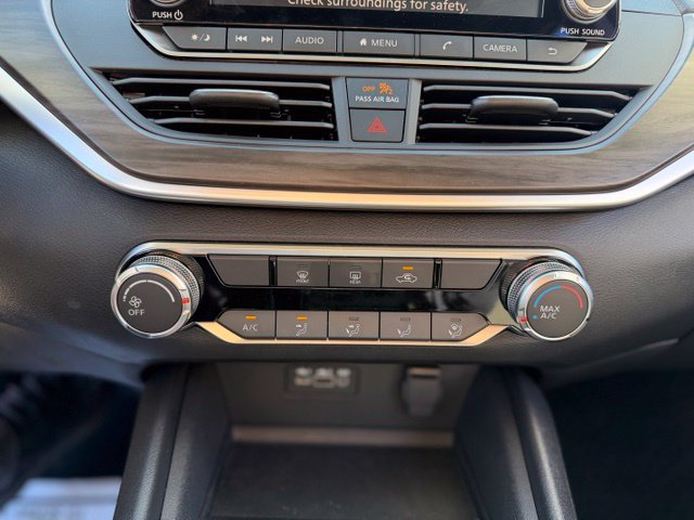 Used 2025 Nissan Altima 2.5 SV AWD/4WD image 18