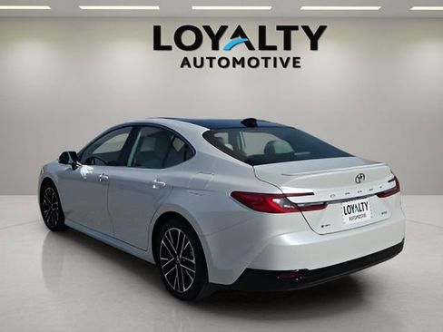 Used 2026 Toyota Camry XLE w/ Premium Plus Package image 3