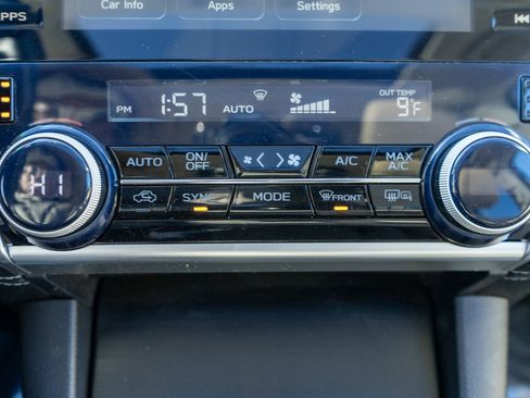 Used 2018 Subaru Outback 2.5i Limited image 21