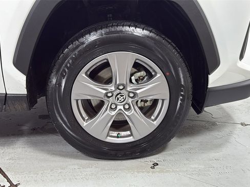 Certified 2025 Toyota RAV4 LE image 21