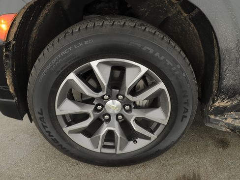 Used 2021 Chevrolet Tahoe LT w/ LT Signature Package image 4