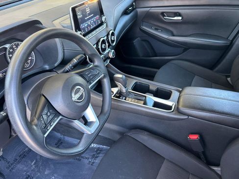 Certified 2024 Nissan Sentra SV FWD image 10