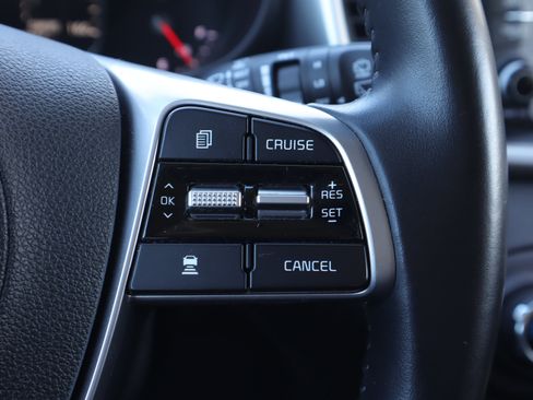 Used 2020 Kia Sorento EX image 17