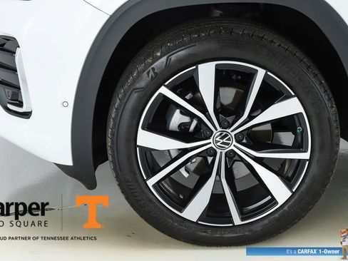 Used 2025 Volkswagen Atlas Cross Sport SEL Premium R-Line AWD/4WD image 5