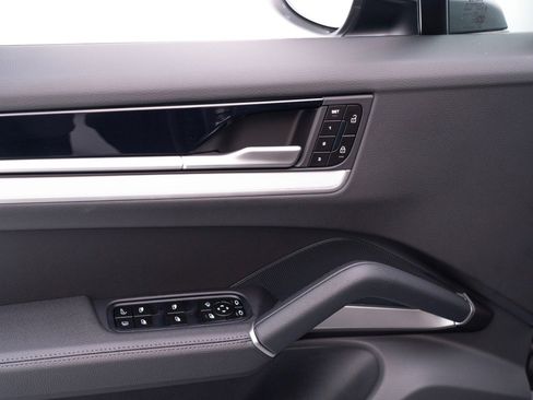 New 2026 Porsche Cayenne E-Hybrid image 22