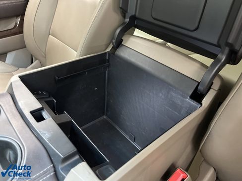 Used 2018 Chevrolet Tahoe LT image 27