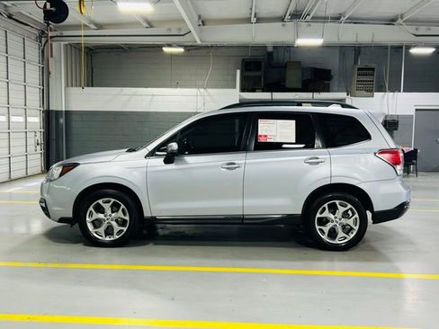 Used 2017 Subaru Forester 2.5i Touring AWD/4WD image 15