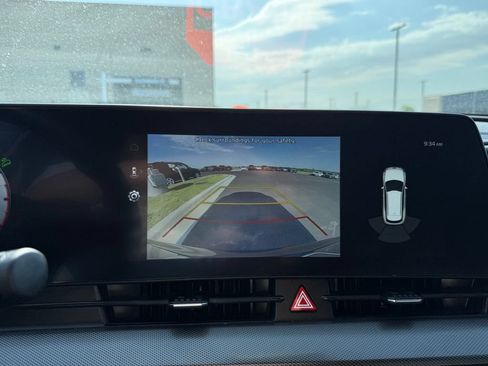 Used 2024 Kia Sportage SX FWD image 16