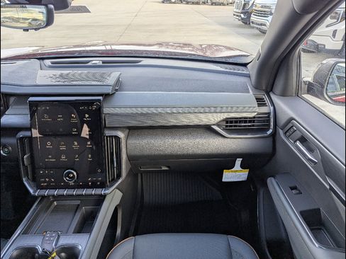 New 2026 GMC Acadia AT4 w/ Super Cruise Package image 4