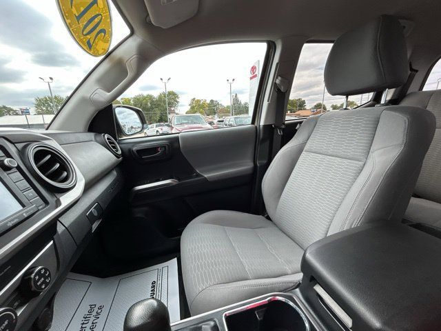 Used 2019 Toyota Tacoma SR5 AWD/4WD image 44
