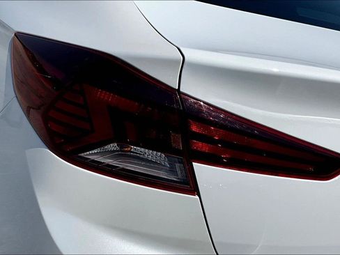 Used 2019 Hyundai Elantra SE w/ Cargo Package image 22