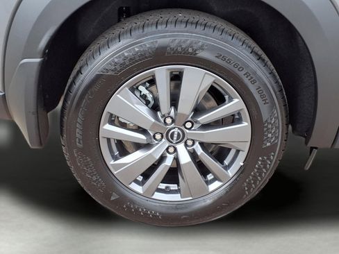 New 2026 Nissan Pathfinder SV image 9