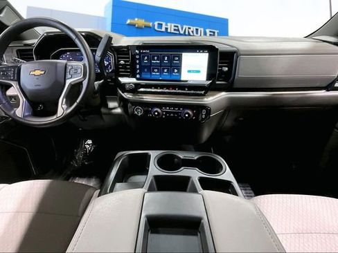 Certified 2024 Chevrolet Silverado 1500 LT w/ Z71 Off-Road Package image 8