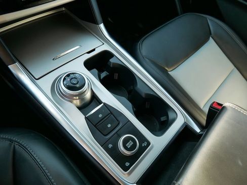 Certified 2023 Ford Explorer XLT w/ Equipment Group 202A image 27