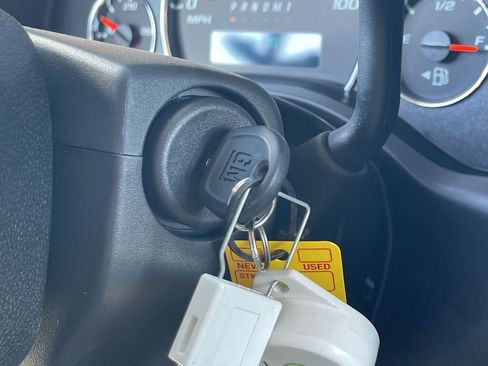 New 2025 GMC Savana 2500 Extended w/ Driver Convenience Package image 17