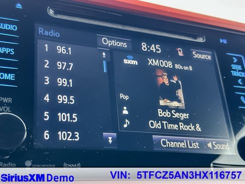 Used 2017 Toyota Tacoma TRD Sport image 28