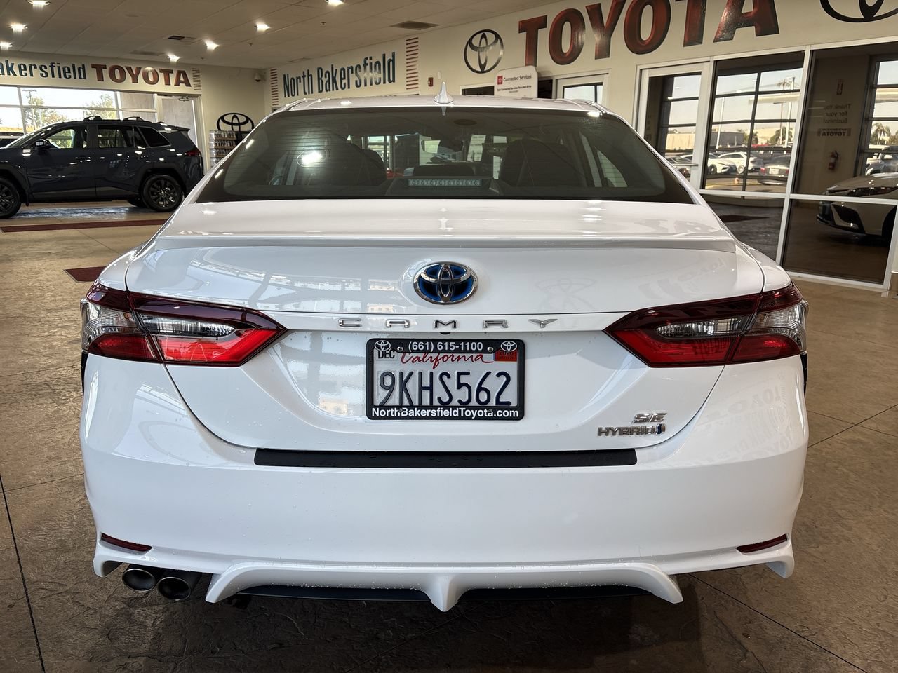 Certified 2024 Toyota Camry SE w/ Cold Weather Package FWD image 9