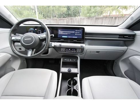 Used 2025 Hyundai Kona Limited AWD/4WD image 10
