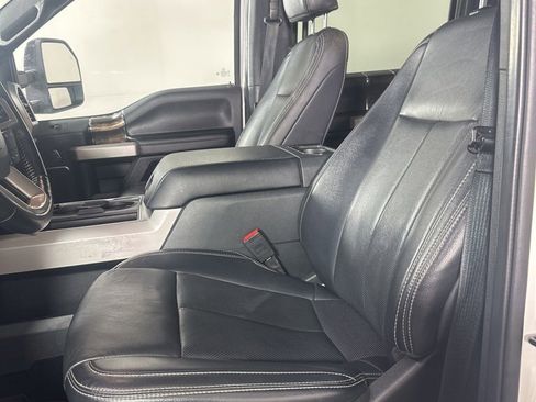 Used 2022 Ford F250 Lariat w/ Tremor Off-Road Package image 15