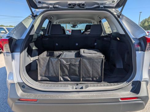 New 2025 Toyota RAV4 LE image 31