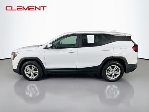 Used 2024 GMC Terrain SLE AWD/4WD image 4