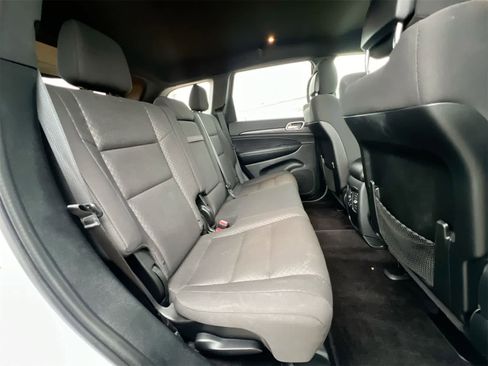 Used 2018 Jeep Grand Cherokee Laredo image 20