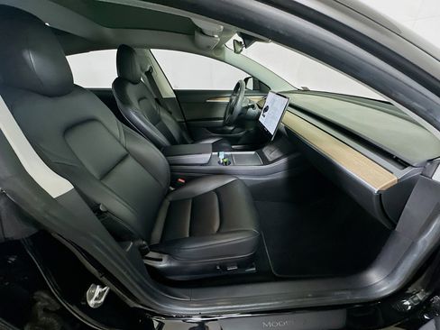Used 2021 Tesla Model 3 Long Range image 33