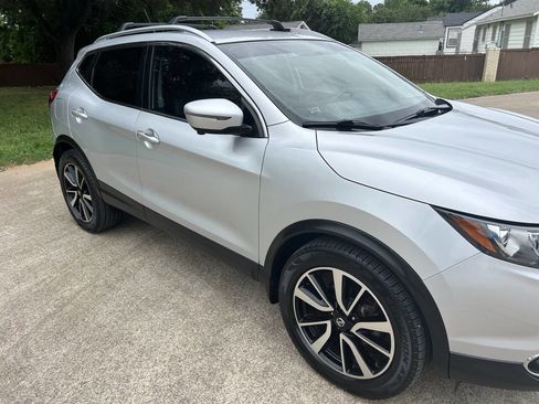 Used 2017 Nissan Rogue Sport SL FWD image 6